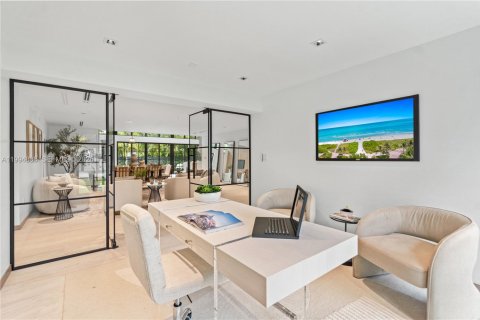 Villa ou maison à vendre à Miami Shores, Floride: 4 chambres, 294.31 m2 № 2058487 - photo 27