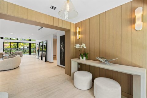 Villa ou maison à vendre à Miami Shores, Floride: 4 chambres, 294.31 m2 № 2058487 - photo 3