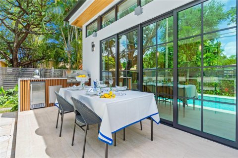 Villa ou maison à vendre à Miami Shores, Floride: 4 chambres, 294.31 m2 № 2058487 - photo 16