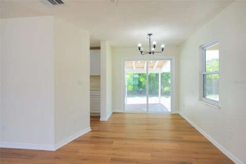 Купить виллу или дом в Брейдентон, Флорида 3 комнаты, 104.79м2, № 2308809 - фото 24