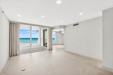 Condo in Highland Beach, Florida, 3 bedrooms  № 2147048 - photo 19