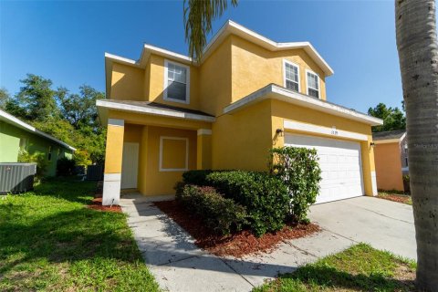 House in Davenport, Florida 4 bedrooms, 139.54 sq.m. № 1792990 - photo 3