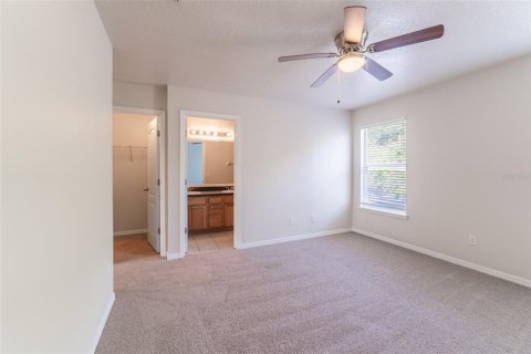 House in Davenport, Florida 4 bedrooms, 139.54 sq.m. № 1792990 - photo 20