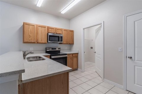 House in Davenport, Florida 4 bedrooms, 139.54 sq.m. № 1792990 - photo 11