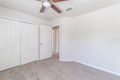 House in Davenport, Florida 4 bedrooms, 139.54 sq.m. № 1792990 - photo 25
