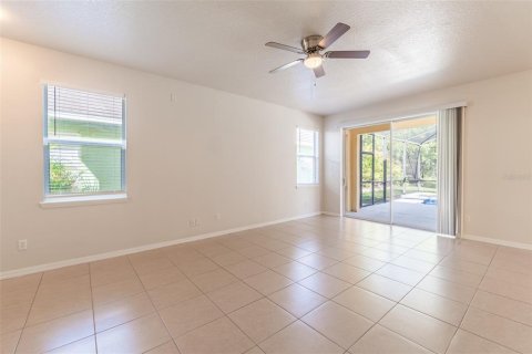 House in Davenport, Florida 4 bedrooms, 139.54 sq.m. № 1792990 - photo 6
