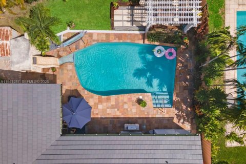 Villa ou maison à North Miami Beach, Floride 4 chambres, 224.54 m2 № 1999000