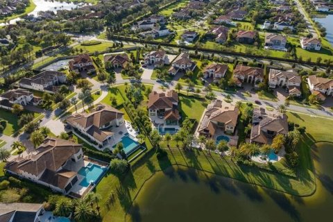 Купить виллу или дом в Уиндермир, Флорида 8 комнат, 498.14м2, № 2322432 - фото 2