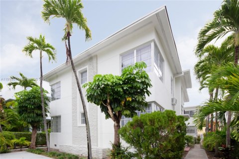 Copropriété à vendre à Miami Beach, Floride: 1 chambre, 62.24 m2 № 1991808 - photo 1