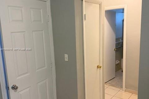 Copropriété à vendre à Miami Beach, Floride: 1 chambre, 62.24 m2 № 1991808 - photo 8