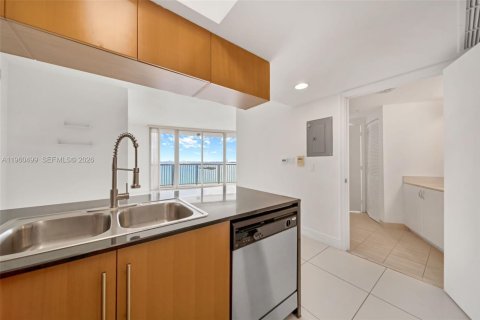Condominio en venta en Miami, Florida, 2 dormitorios, 97.36 m2 № 2027724 - foto 7
