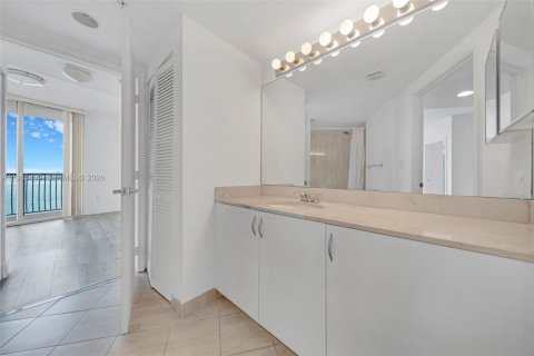 Condominio en venta en Miami, Florida, 2 dormitorios, 97.36 m2 № 2027724 - foto 15