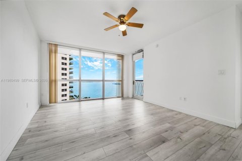 Condominio en venta en Miami, Florida, 2 dormitorios, 97.36 m2 № 2027724 - foto 20