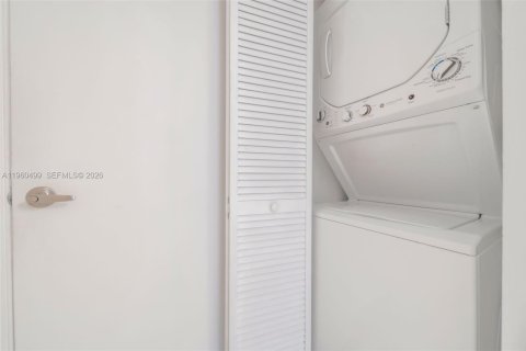 Condominio en venta en Miami, Florida, 2 dormitorios, 97.36 m2 № 2027724 - foto 25