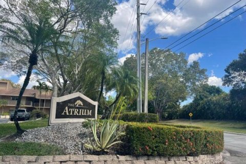 Condo in Tamarac, Florida, 3 bedrooms № 2187337