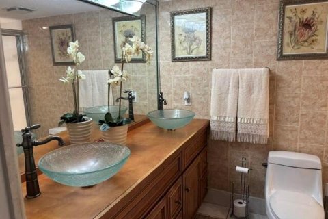 Купить кондоминиум в Тамарак, Флорида 6 комнат, 136.47м2, № 2187337 - фото 15