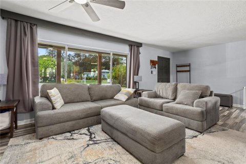 Villa ou maison à vendre à Belle Isle, Floride: 3 chambres, 155.61 m2 № 2339599 - photo 5