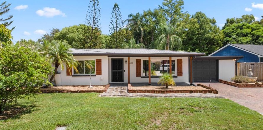 Villa ou maison à Belle Isle, Floride 3 chambres, 155.61 m2 № 2339599
