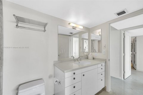 Condominio en venta en Fort Lauderdale, Florida, 2 dormitorios, 150.5 m2 № 1711720 - foto 27