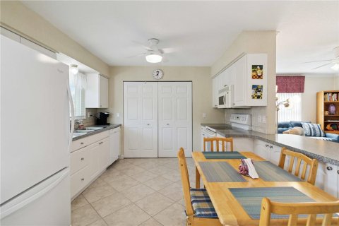 Купить кондоминиум в Сарасота, Флорида 7 комнат, 109.44м2, № 1824776 - фото 15