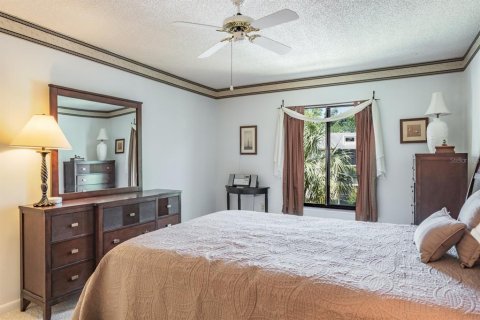 Condo in Tarpon Springs, Florida, 2 bedrooms  № 1734009 - photo 22