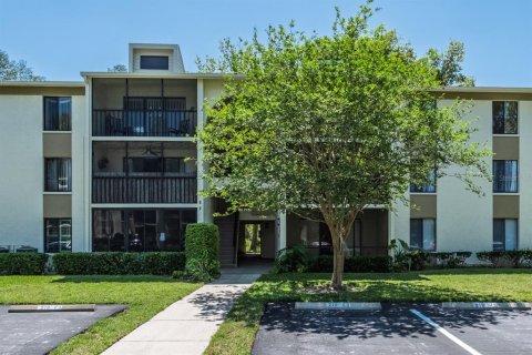 Condo in Tarpon Springs, Florida, 2 bedrooms  № 1734009 - photo 1