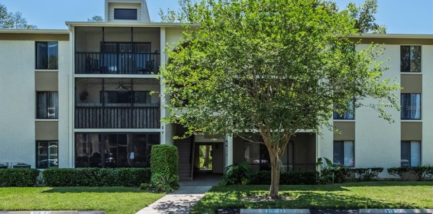 Condo in Tarpon Springs, Florida, 2 bedrooms № 1734009