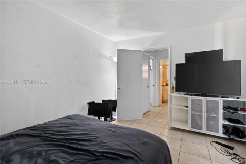 Immobilier commercial à vendre à Hollywood, Floride: 158.21 m2 № 2066504 - photo 16