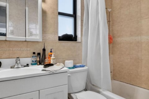 Immobilier commercial à vendre à Hollywood, Floride: 158.21 m2 № 2066504 - photo 14