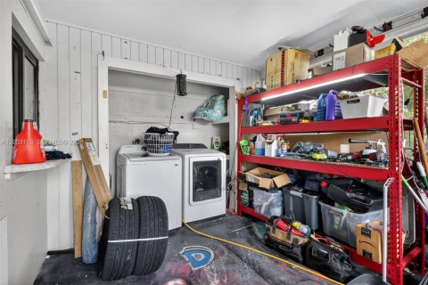 Immobilier commercial à vendre à Hollywood, Floride: 158.21 m2 № 2066504 - photo 17