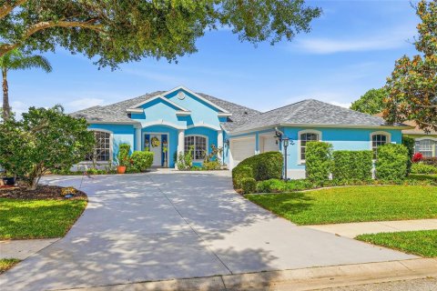 House in Bradenton, Florida 3 bedrooms, 216.28 sq.m. № 2120149