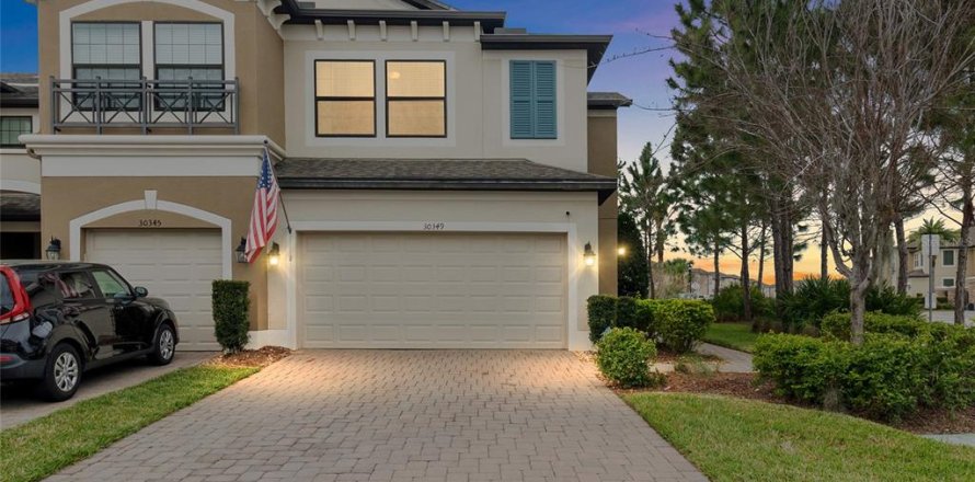 Adosado en Wesley Chapel, Florida 3 dormitorios, 200.02 m2 № 1832870