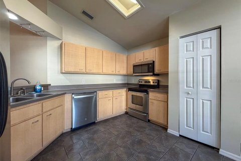 Casa en alquiler en Gainesville, Florida, 3 dormitorios, 130.25 m2 № 2118163 - foto 5