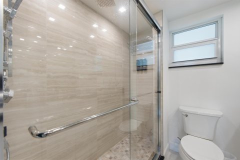 Купить кондоминиум в Дирфилд-Бич, Флорида 3 комнаты, 97.55м2, № 2171643 - фото 11