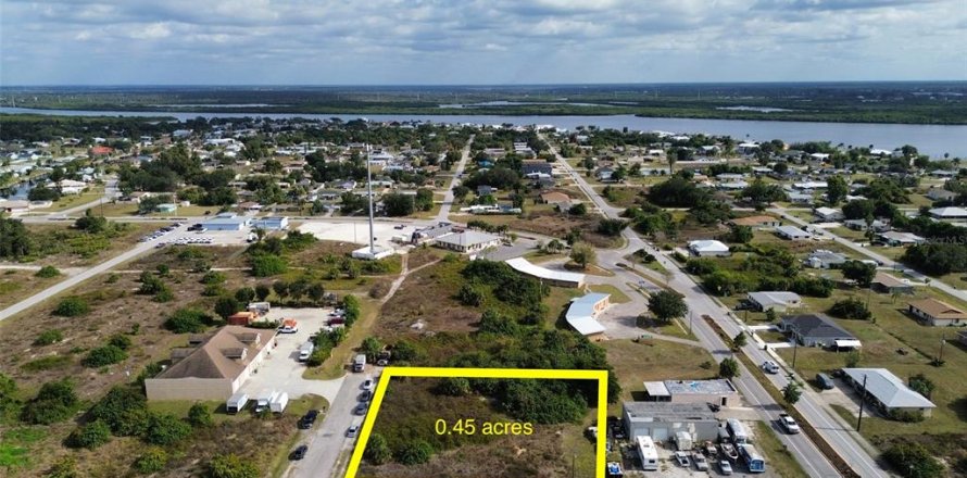 Terrain à Punta Gorda, Floride № 2155812