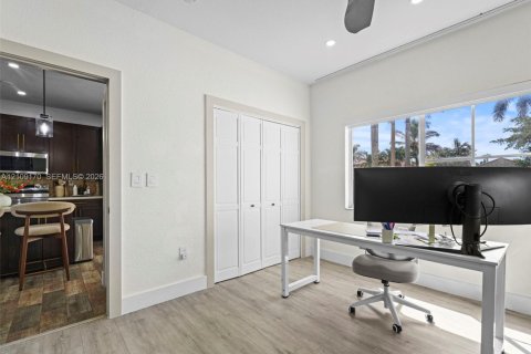 Touwnhouse à vendre à Miramar, Floride: 3 chambres, 121.14 m2 № 2424966 - photo 15