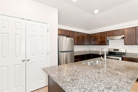 Immobilier commercial à vendre à Lehigh Acres, Floride: 4 chambres, 210.89 m2 № 2406531 - photo 6
