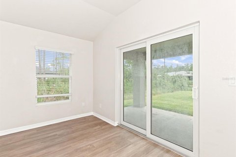 Immobilier commercial à vendre à Lehigh Acres, Floride: 4 chambres, 210.89 m2 № 2406531 - photo 11