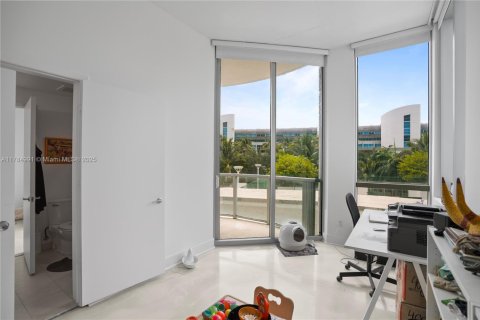 Condominio en venta en Aventura, Florida, 3 dormitorios, 111.85 m2 № 1863577 - foto 22