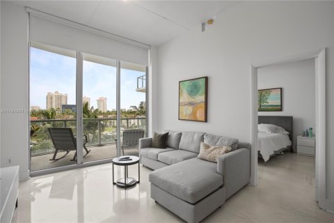 Condominio en venta en Aventura, Florida, 3 dormitorios, 111.85 m2 № 1863577 - foto 7
