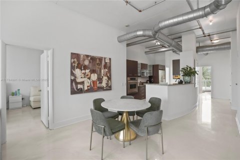 Condominio en venta en Aventura, Florida, 3 dormitorios, 111.85 m2 № 1863577 - foto 6