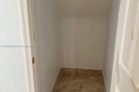 House in Pembroke Pines, Florida 4 bedrooms, 199.18 sq.m. № 2037141 - photo 14