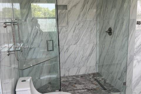 House in Pembroke Pines, Florida 4 bedrooms, 199.18 sq.m. № 2037141 - photo 27