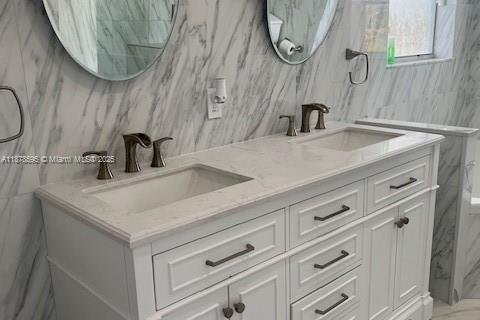 House in Pembroke Pines, Florida 4 bedrooms, 199.18 sq.m. № 2037141 - photo 30