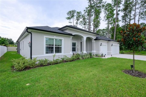 House in Palm Coast, Florida 3 bedrooms, 189.52 sq.m. № 2284112 - photo 2