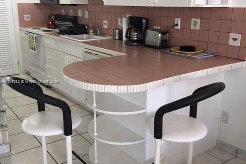 Copropriété à louer à Miami Beach, Floride: 49.7 m2 № 1959249 - photo 5