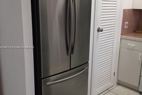 Copropriété à louer à Miami Beach, Floride: 49.7 m2 № 1959249 - photo 6