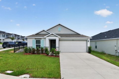 House in Davenport, Florida 4 bedrooms, 178.19 sq.m. № 2191262