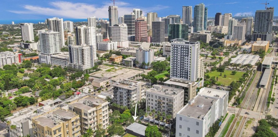 Land in Fort Lauderdale, Florida № 1065633