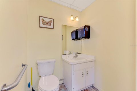 Commercial property in Sarasota, Florida 58.99 sq.m. № 2229767 - photo 15